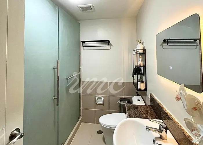 A Space Close To Transits Or Airport Apartahotel *