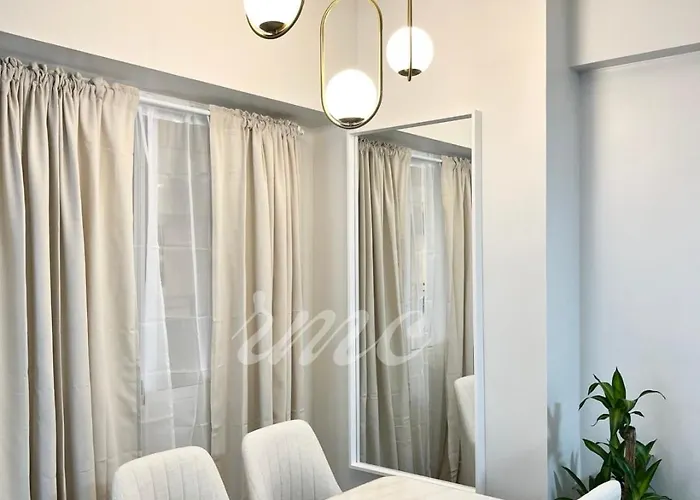 Apartahotel A Space Close To Transits Or Airport *