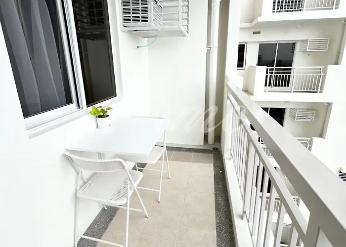 A Space Close To Transits Or Airport Apartahotel